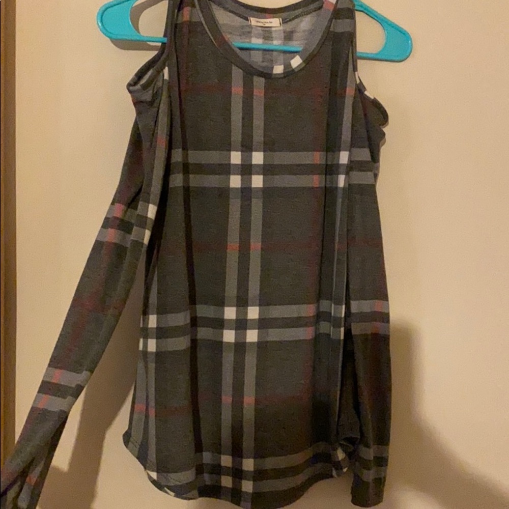 Boutique Cold Shoulder Blouse